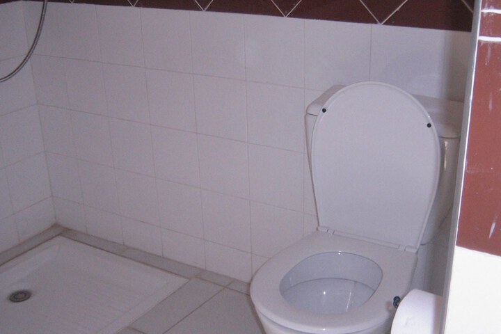 Clean Restrooms