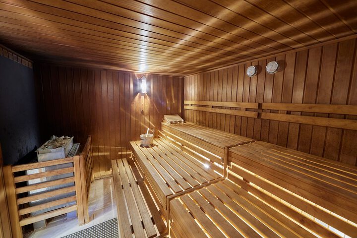 Spa 18 of 30