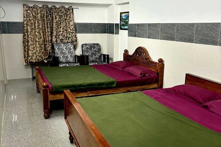 Room 14 of 22