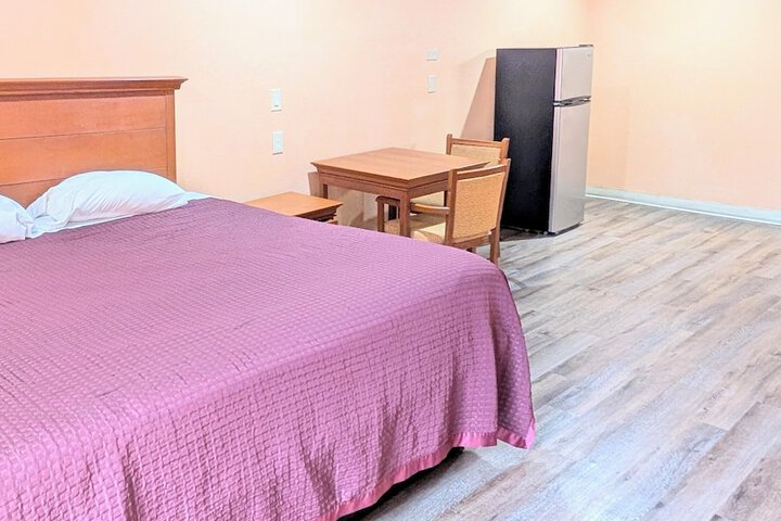 Room 15 of 22