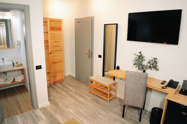 Room 87 of 184