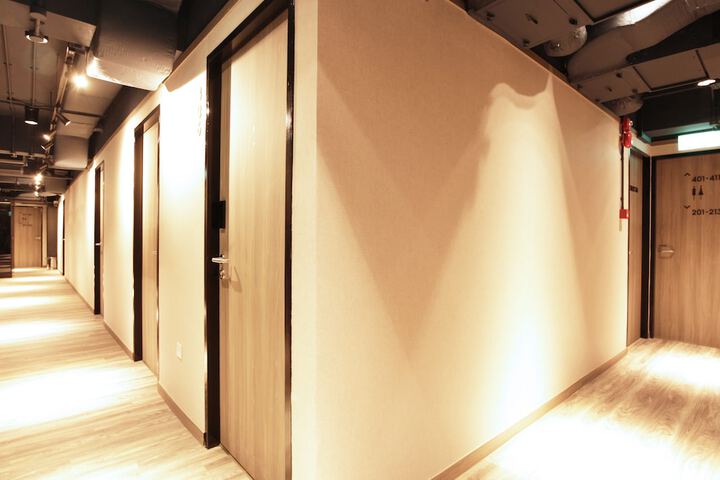 Ballroom/Hall 161 of 180