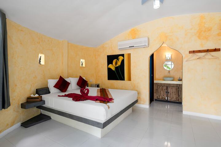 Room 9 of 50