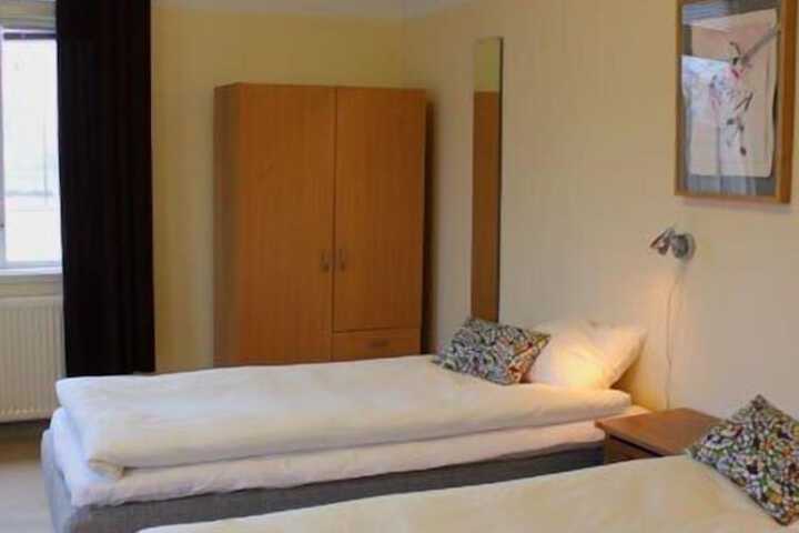 Room 20 of 32