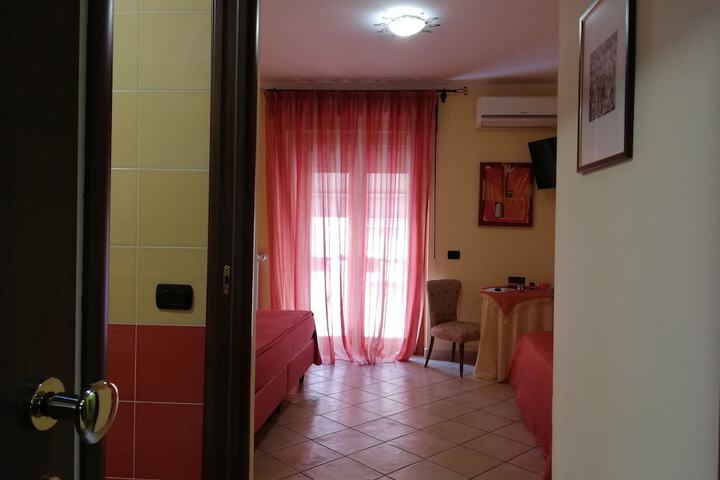 Room 21 of 66