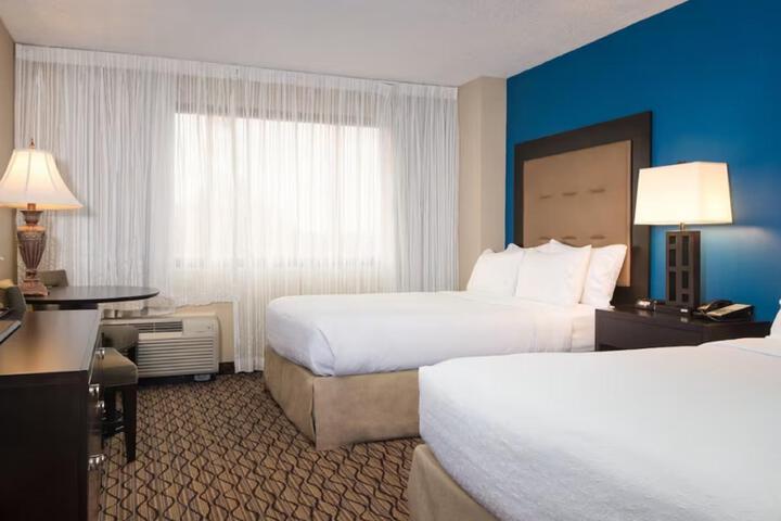 2 Double Beds (2 of 8)