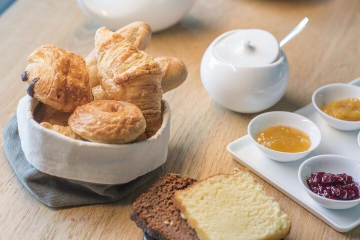 Breakfast/Coffee Service 30 of 49