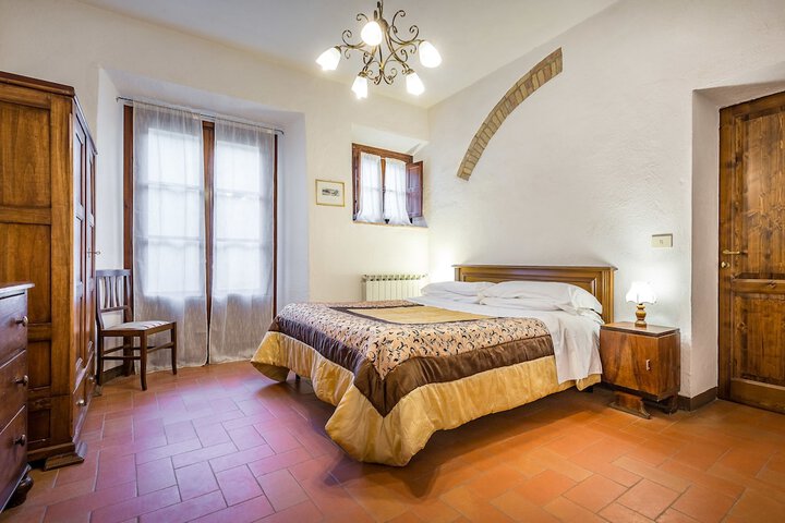 Room 7 of 39