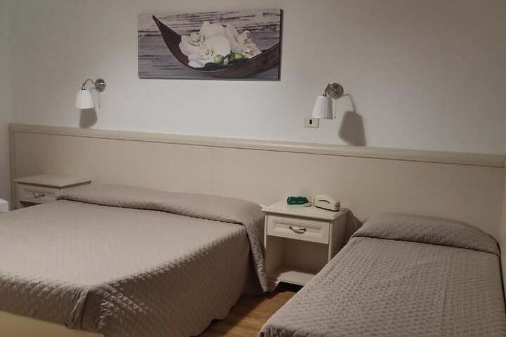 Room 7 of 57