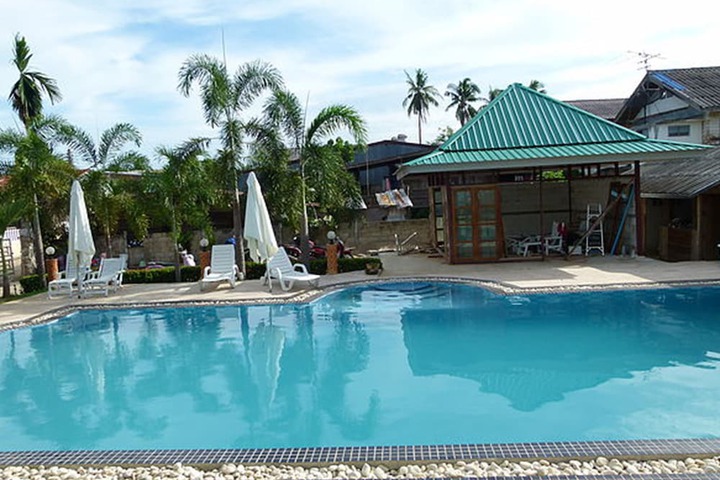 Pool Hotel