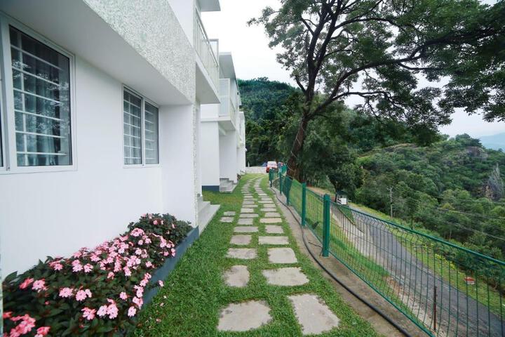 Rock N Brook Resort Kanthalloor