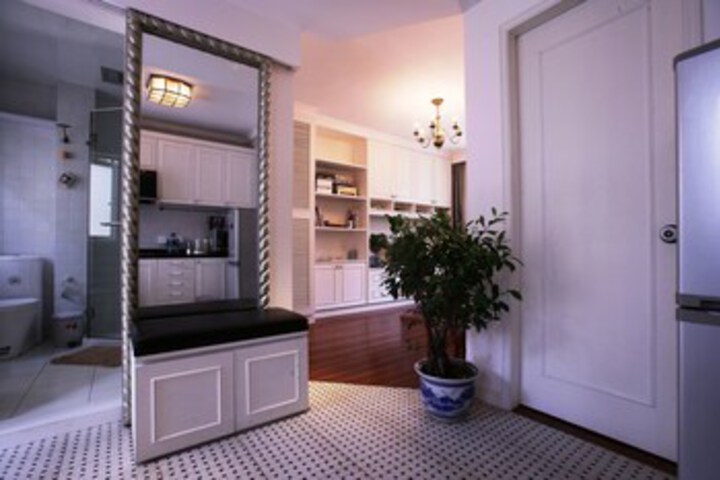 Room 15 of 19
