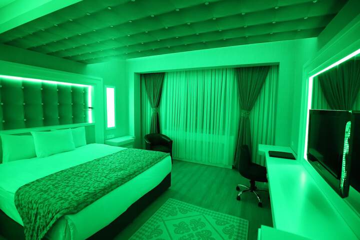 Room 4 of 44