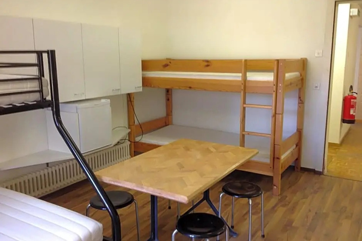 Room 6 of 22