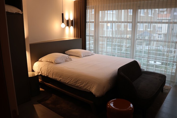 Room 18 of 60