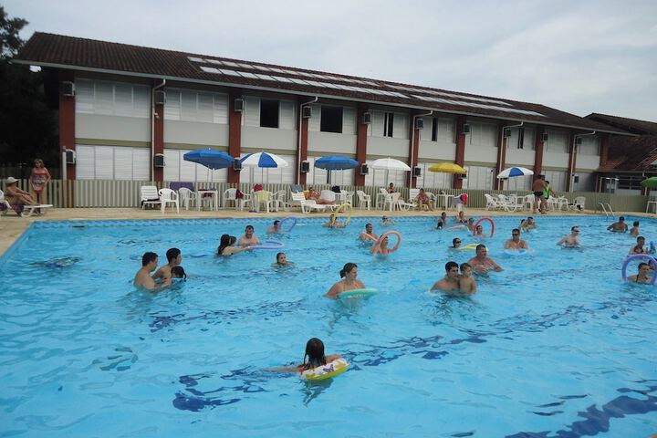 Pool 19 of 63