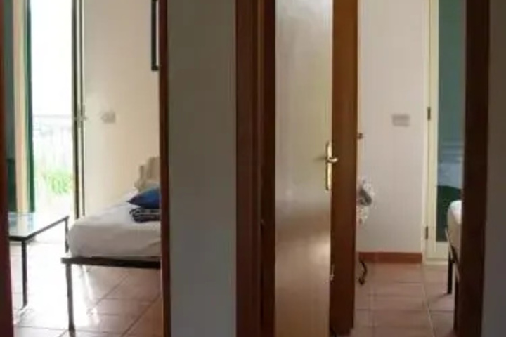 Room 2 of 9