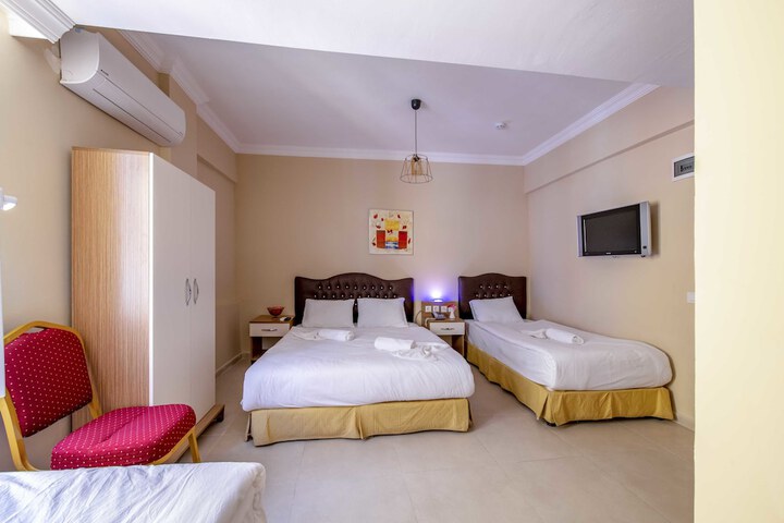 Room 13 of 45