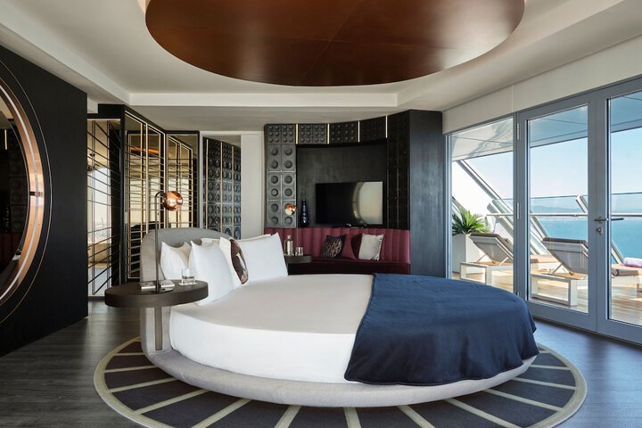 Room 20 of 246