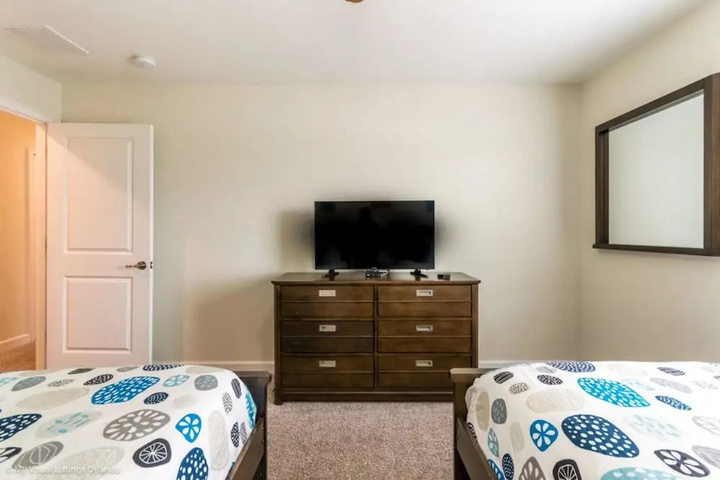 Room 4 of 21