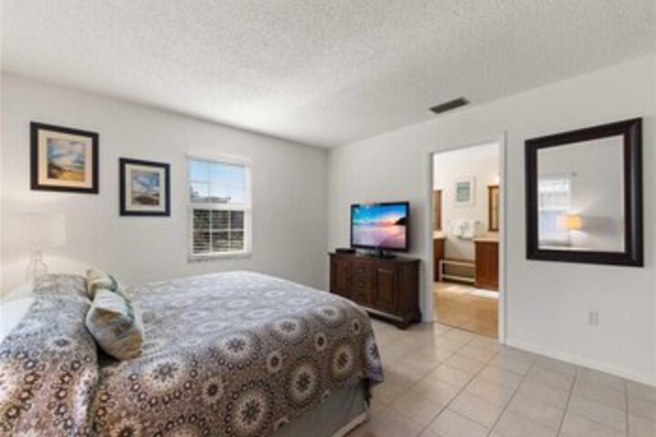 Room 35 of 42