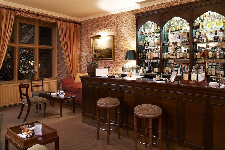 Lounge 62 of 78