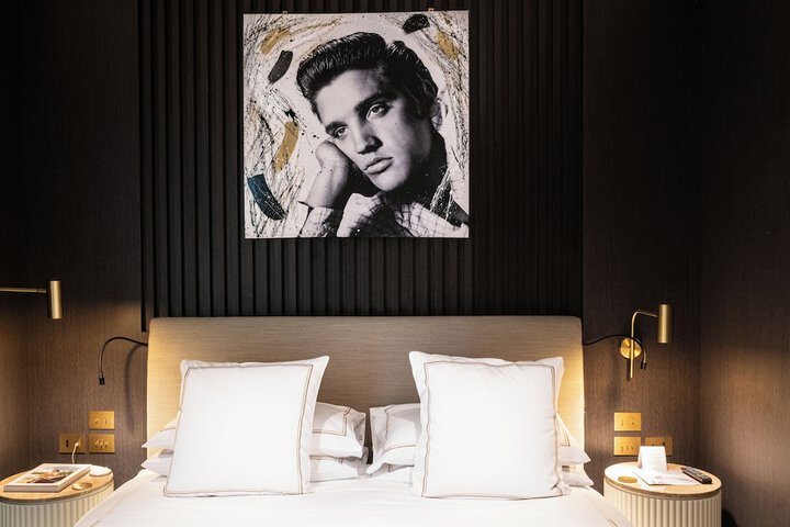 Room 18 of 49