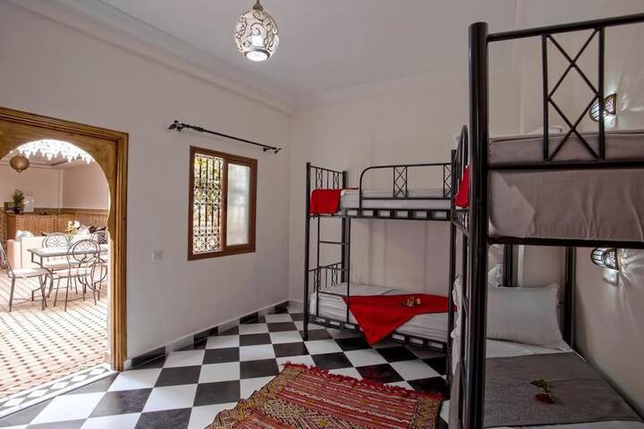 Room 6 of 43