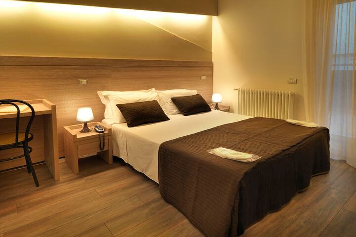 Room 5 of 39
