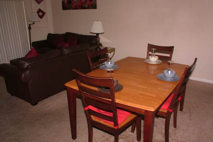 Room 8 of 11