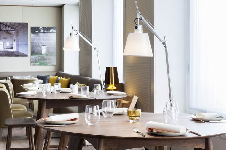 Dining 84 of 124