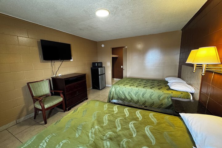 Room 13 of 43