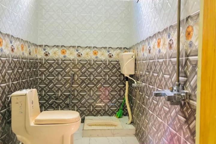 Room 42 of 46
