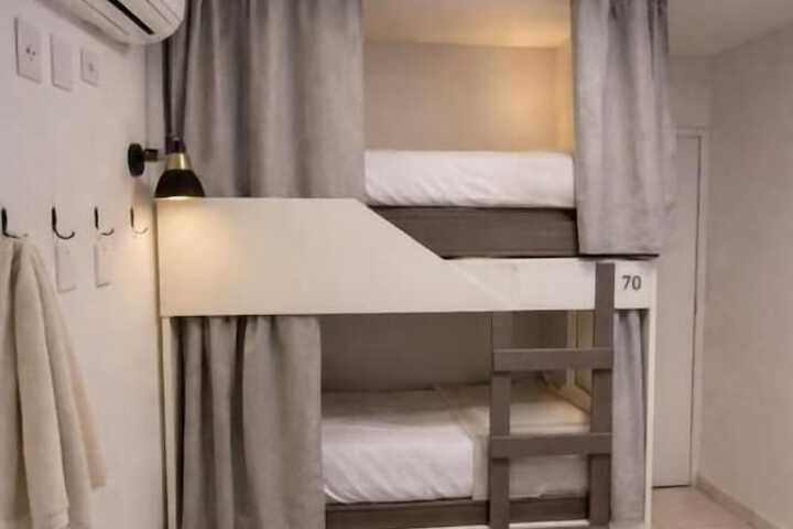Room 39 of 64