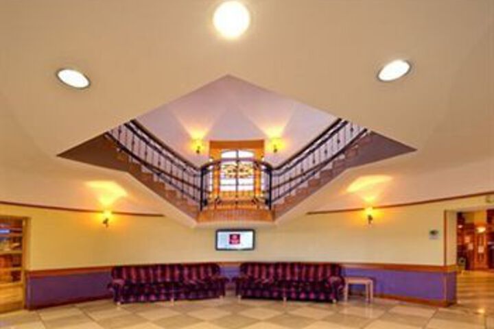 Hotel Interior 64 of 110