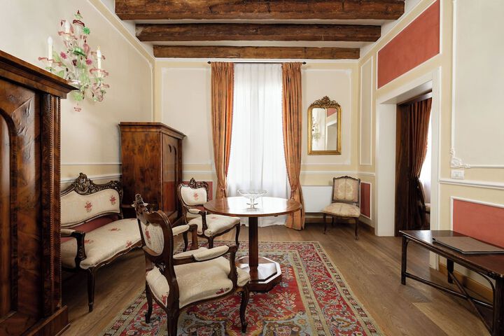 Room 45 of 81