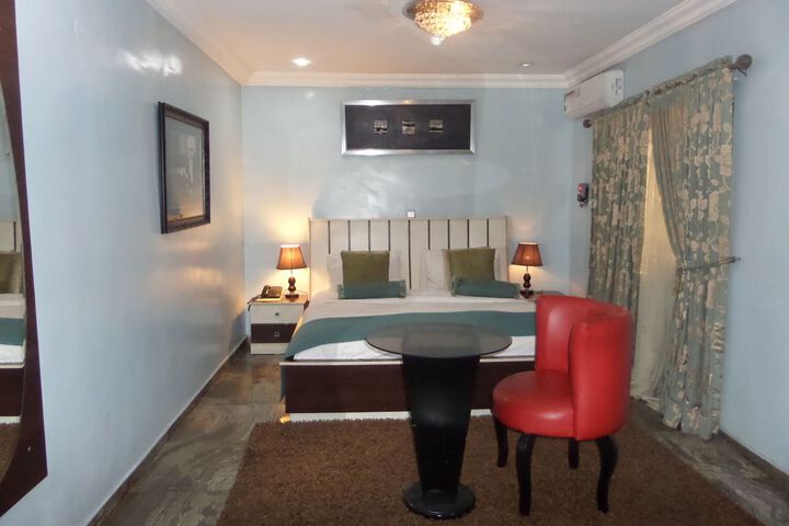 Room 19 of 24