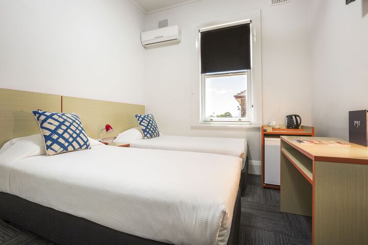 Room 21 of 53