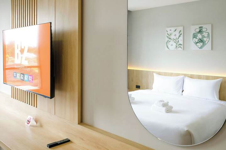 Room 28 of 39