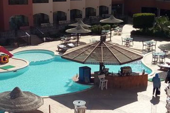 Pool 43 of 66