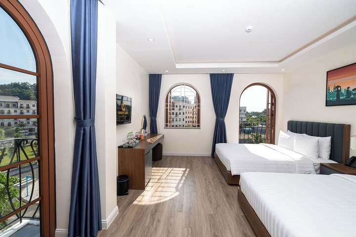 Room 15 of 50