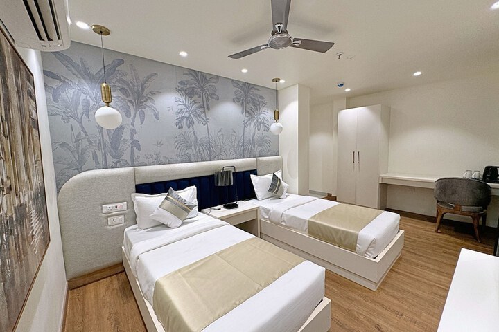Room 21 of 76