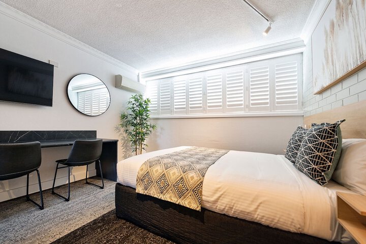 Room 10 of 78