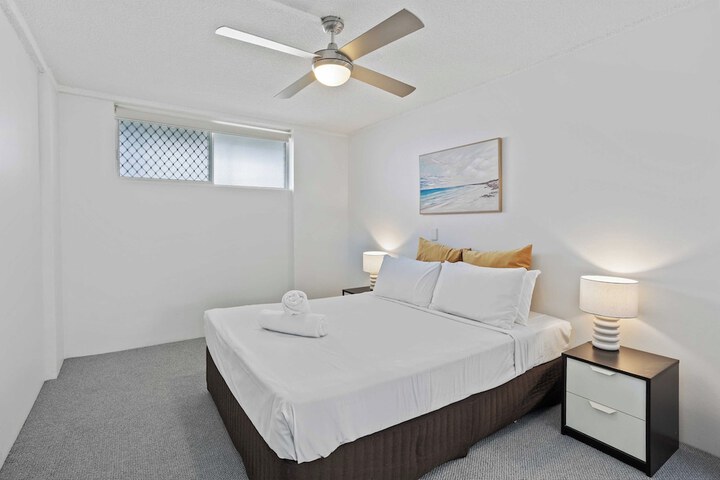 Room 15 of 115