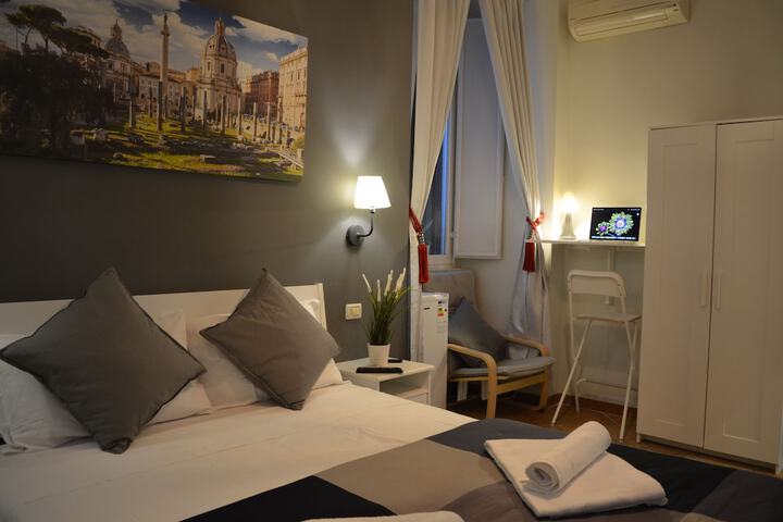Room 15 of 48