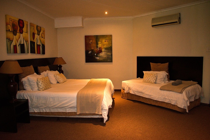 Room 3 of 33