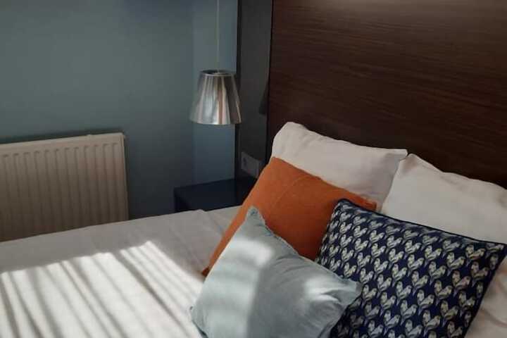 Room 7 of 43