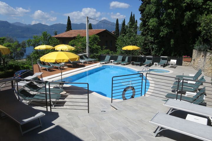 Pool 38 of 61