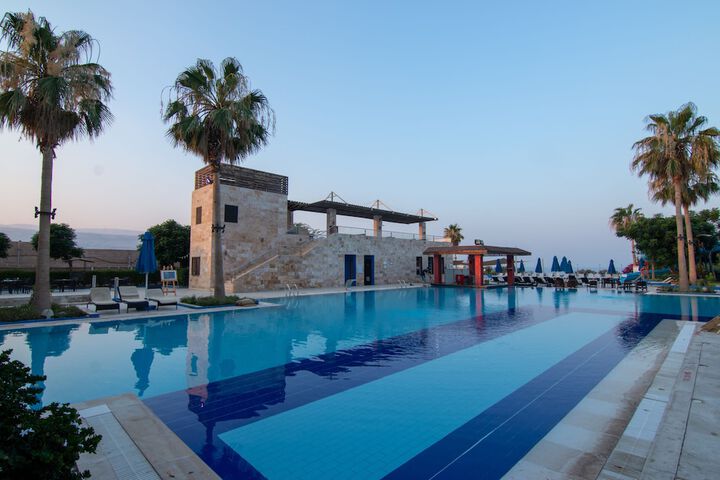 Pool 26 of 66