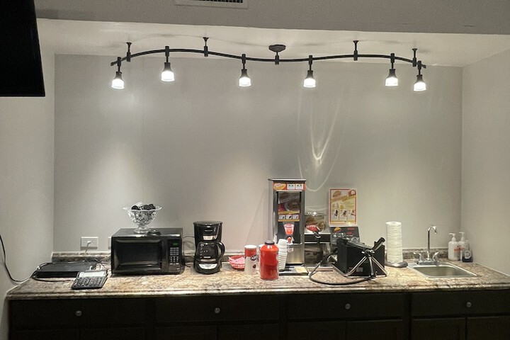 Breakfast/Coffee Service 14 of 19